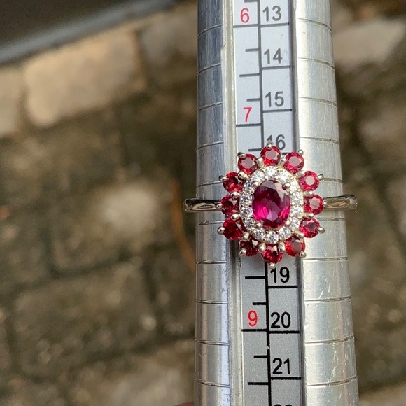 GARNET HALO 925 STERLING SILVER RING, SIZE 7.75 - Picture 8 of 9
